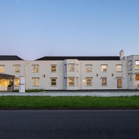 Ramada By Wyndham Cheltenham Hotel Exterior photo