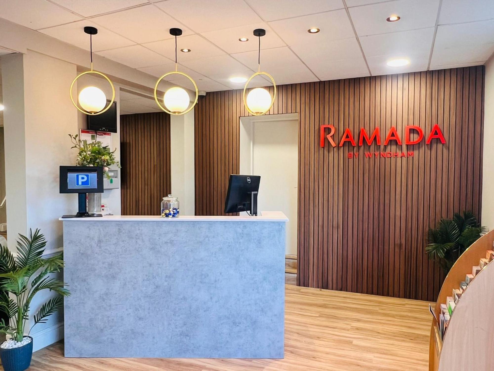 Ramada By Wyndham Cheltenham Hotel Exterior photo